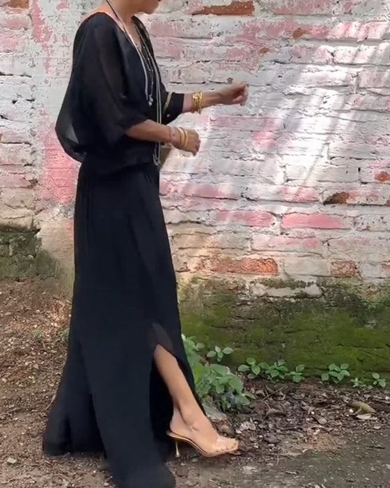 Ensfarvede bukser og bluse med V-udskæring | To-delt sæt