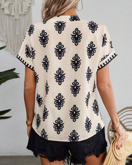 Kortærmet elegant bluse med print