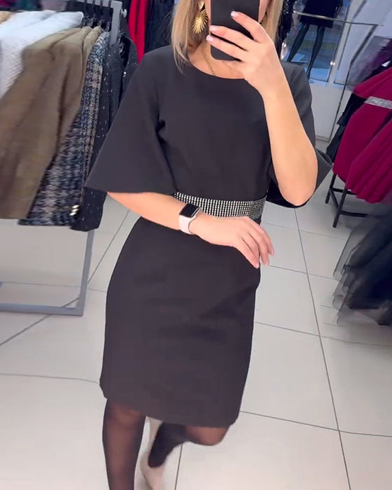 Kjole Rund Hals Udsvingende Halværme Talje