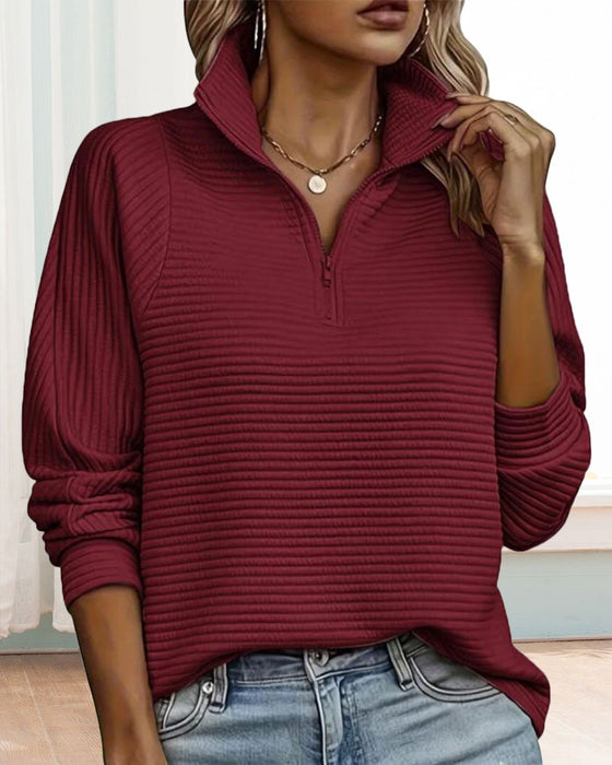 Hudde Med Enkel Farve Og Zip-up Design