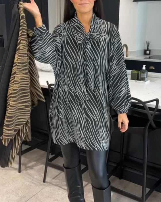 Oversized bluse med zebraprint