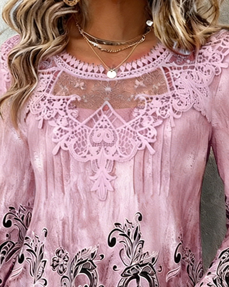 Bluse Patchwork Krave Og Strategisk Placeret Trykt