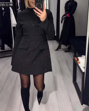 Elegant Kjole Med Diskret Glitre