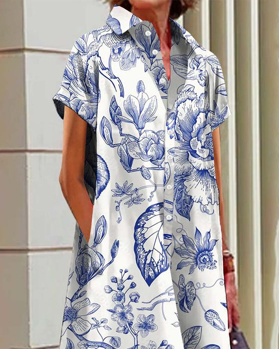 Afslappet elegant kjole med reverskrave og print