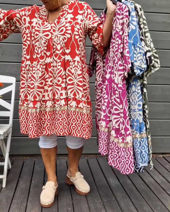 V-halset løs bluse med print