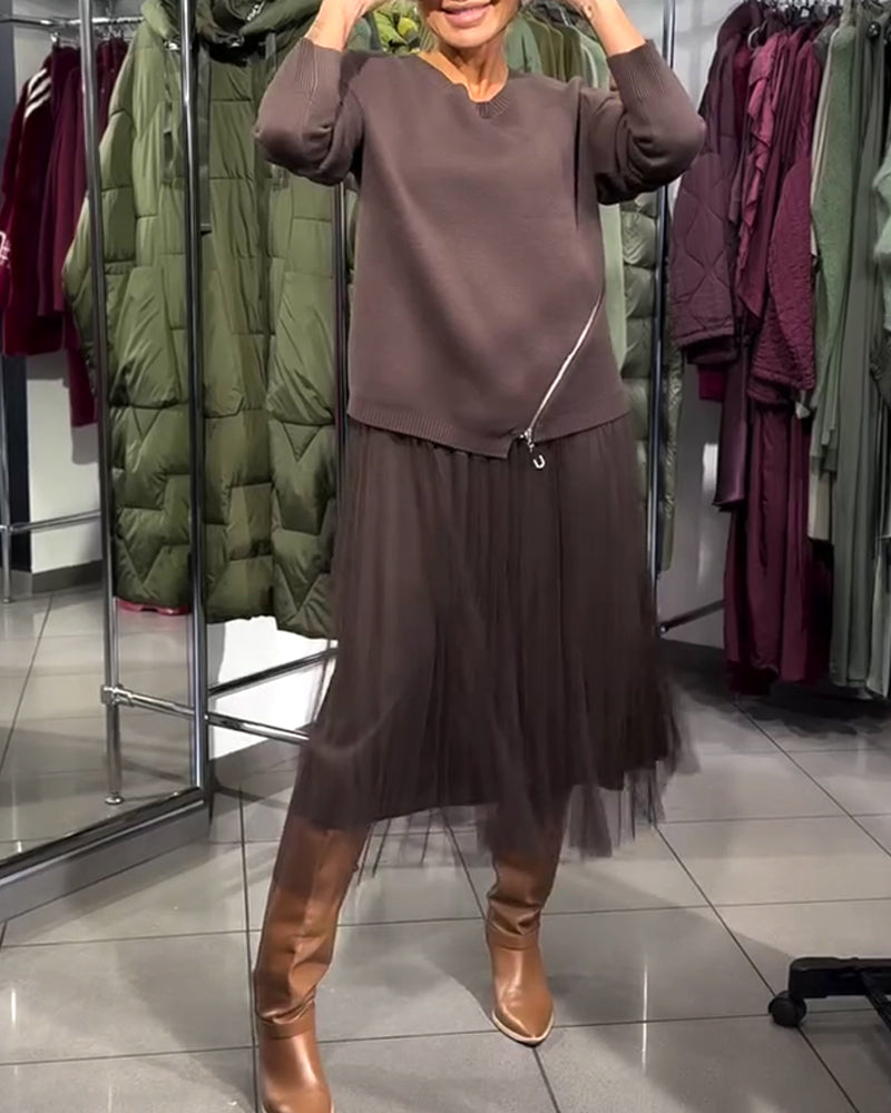 Stilet Sæt Med Rundhalet Sweater Og Lynlåsdetalje