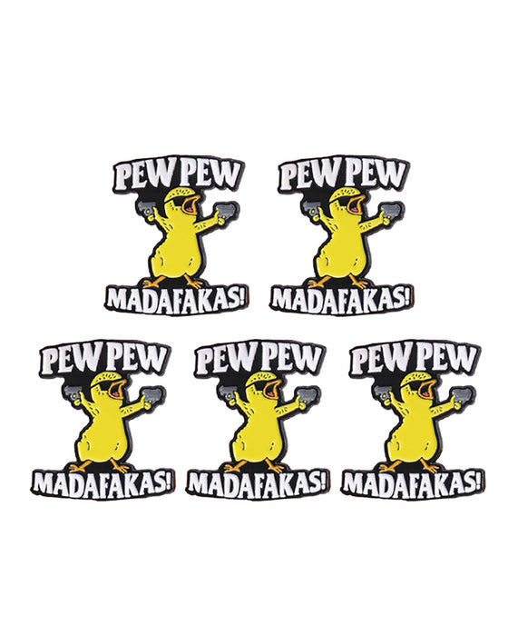 Broche med Bogstav & Tegneserie And Design