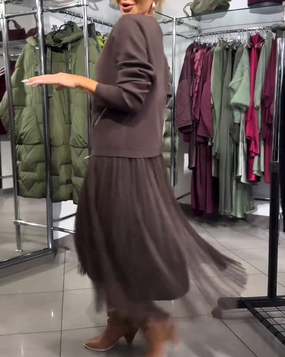 Stilet Sæt Med Rundhalet Sweater Og Lynlåsdetalje