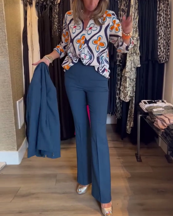 Bluse med V-hals og blomstermønster