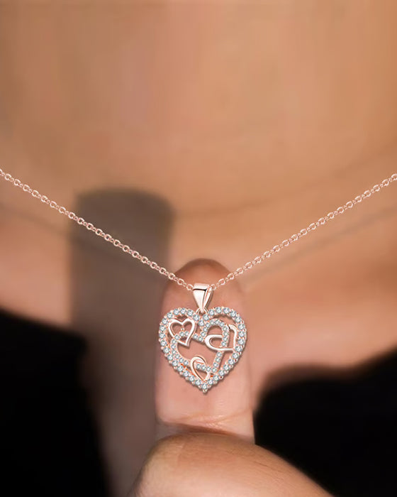 Halskæde med Sammenflettede Hjerter