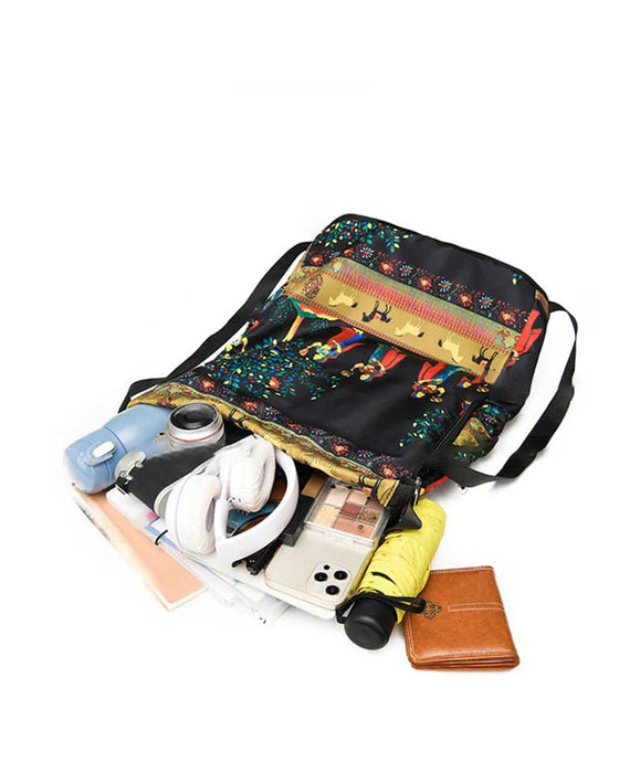 Skuldertaske i etnisk stil med træksnor