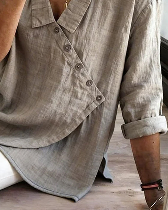Bluse Med Asymmetrisk Diagonal Knaplukning Og Krave