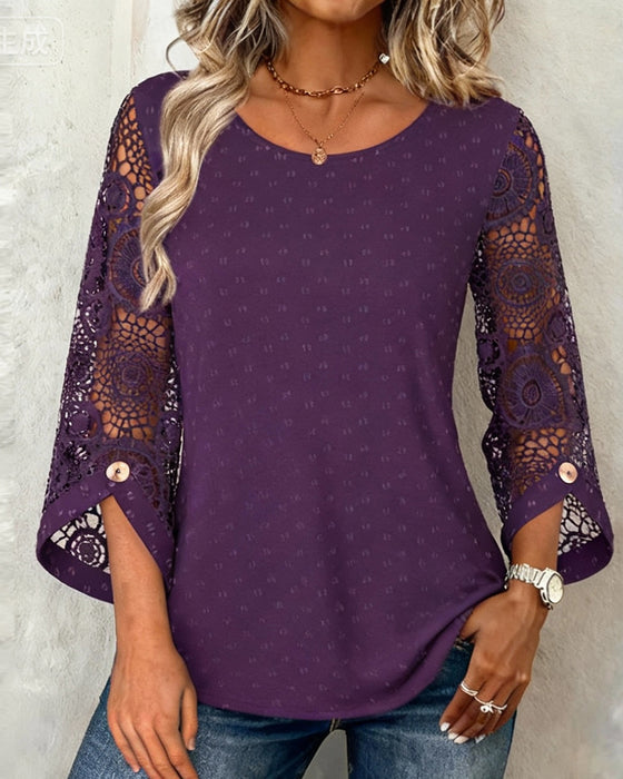 Ensfarvet Hæklet Bluse Med Patchworkdetaljer