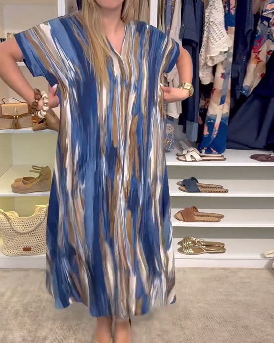 Kjole med afslappet løs v-hals