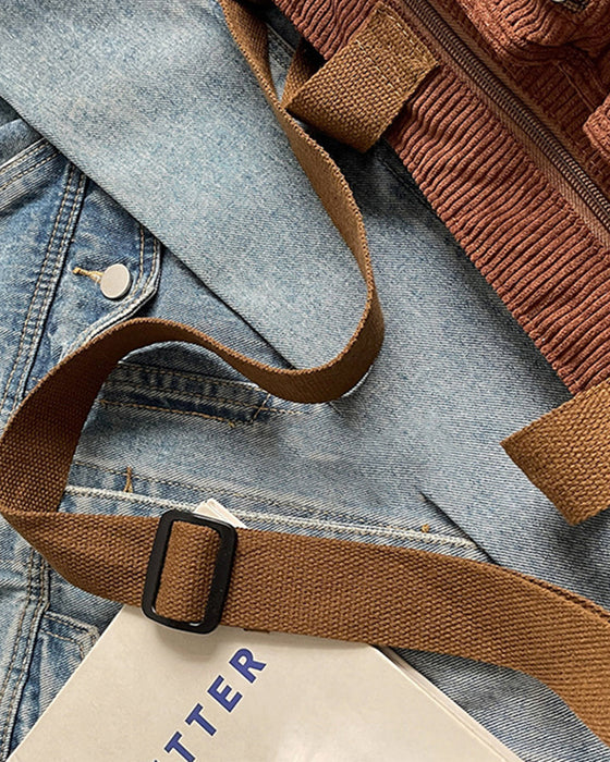 Ensfarvet mulepose i jernbanefløjl