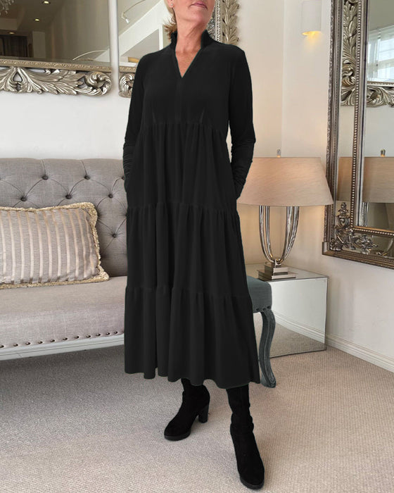 Kjole med V-udskæring og paneler