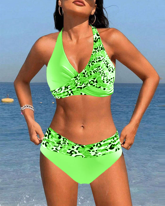 Halterneck bikini med delvist leopardprint