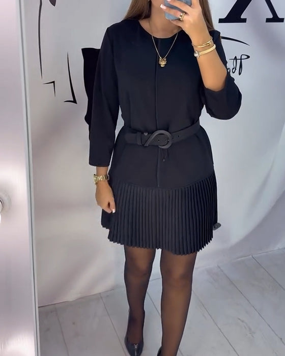 Kjole Med Trekvartærmer Og Harmonikafolder