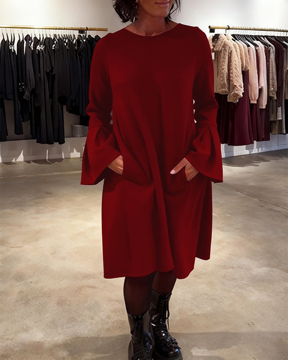 Kjole Ensfarvet Klokkeærme Rynket