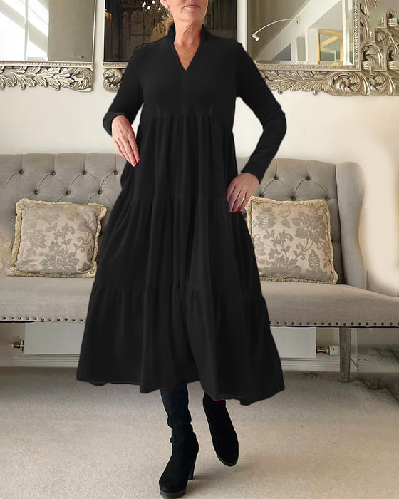 Kjole med V-udskæring og paneler