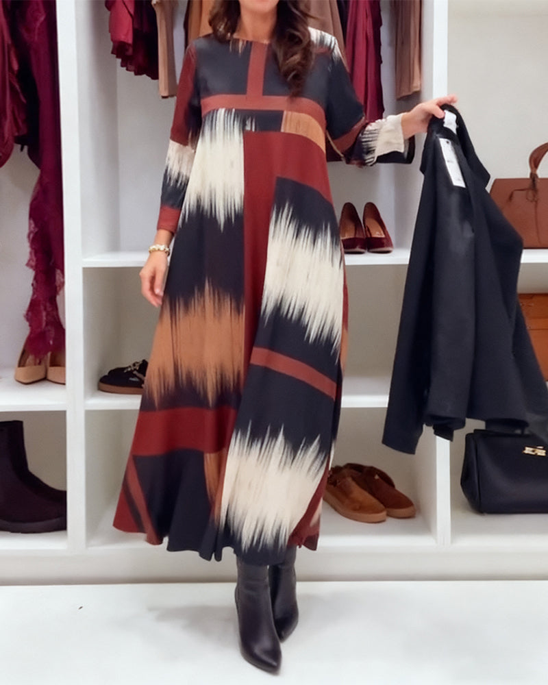 Moderne Trykt Kjole Med Rund Halsudskæring Og Lange Ærmer