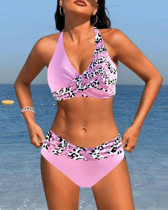Halterneck bikini med delvist leopardprint