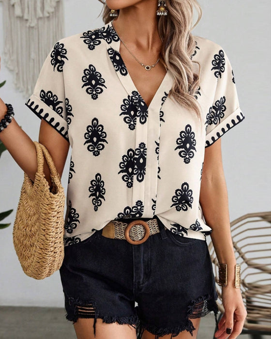 Kortærmet elegant bluse med print