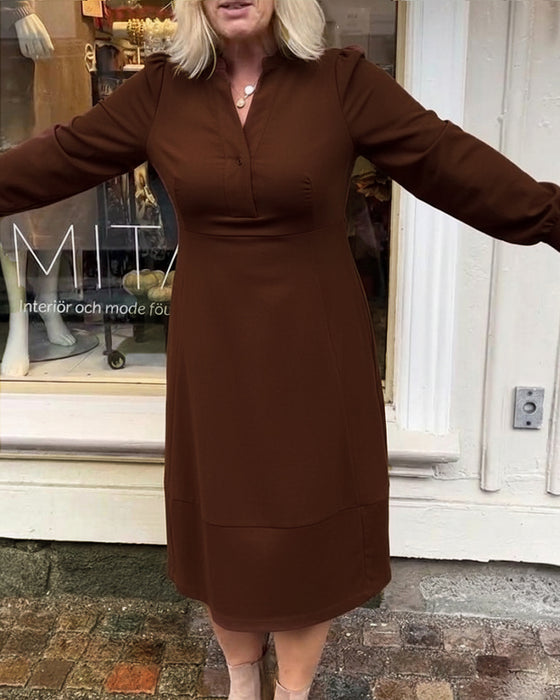 Kjole afslappet retro med lange ærmer