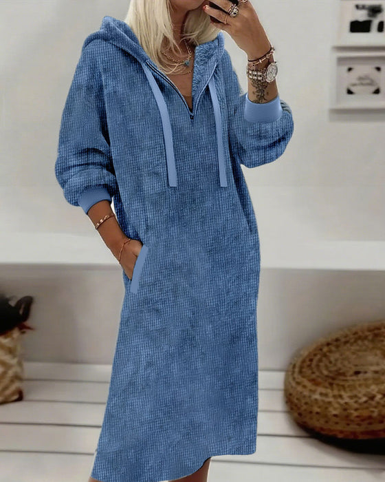 Kjole Af Fleece I Vaflestrik Med Hætte