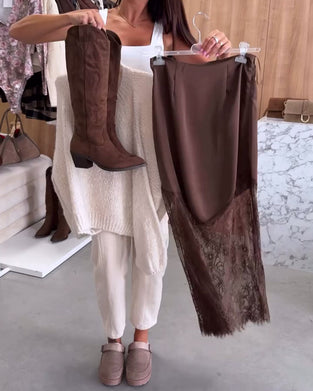 Elegant Satin Nederdel Med Blondepatchwork