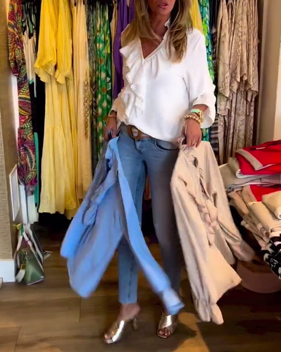 Hvid designerbluse med flæser