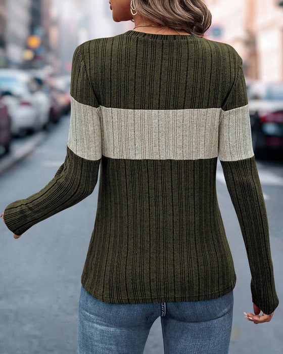 Rundhalset afslappet top med farveblokprint