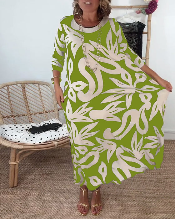 Kjole Med Rund Hals Og Lange Ærmer Med Print