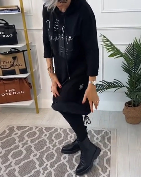 Afslappet hættekjole med skift