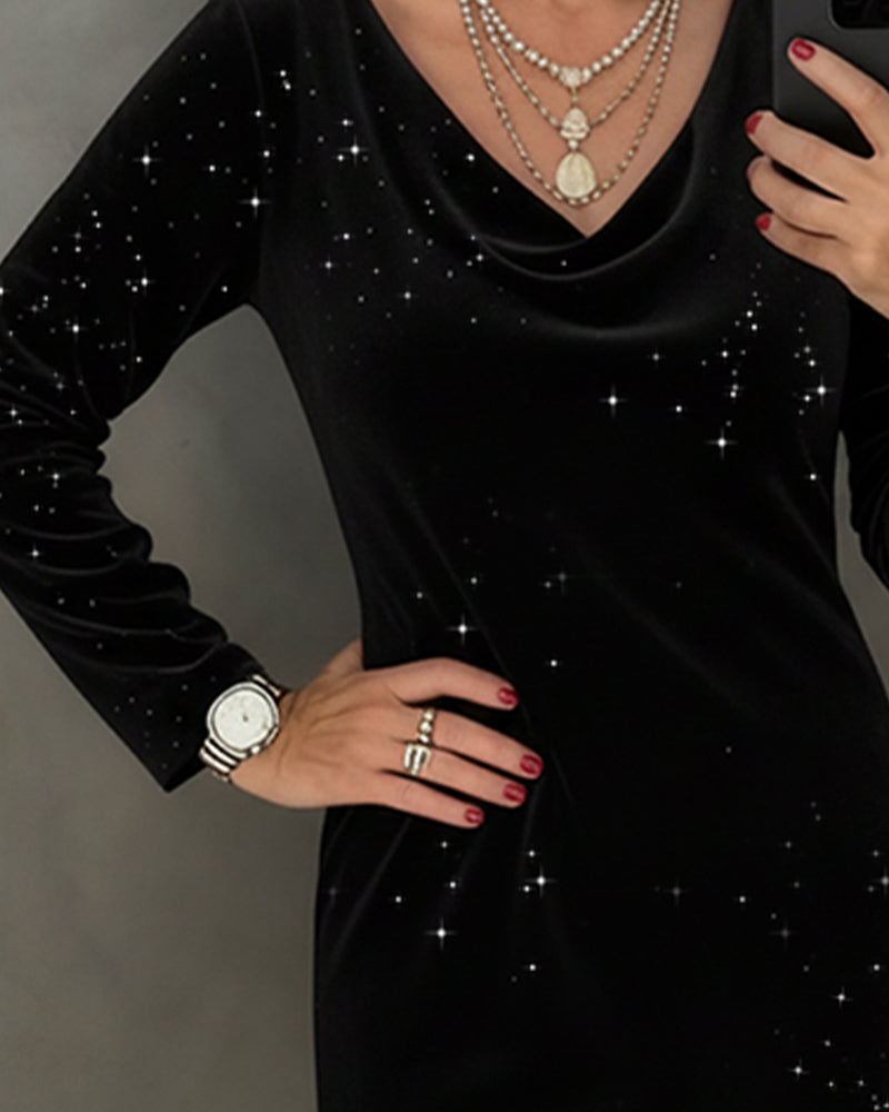 Kjole Med Fin Glitre Og Lige Snit