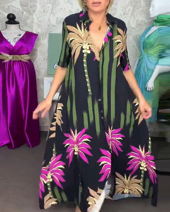 Kortærmet kjole med slids og palmemotiv