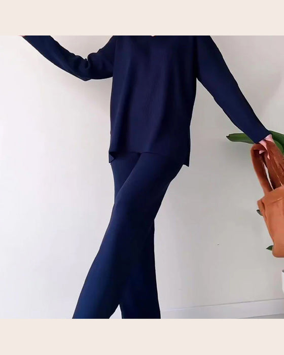 To - delssæt Med Enfarvet Og Strick Egenskaper