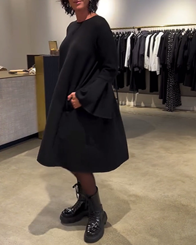 Kjole Ensfarvet Klokkeærme Rynket