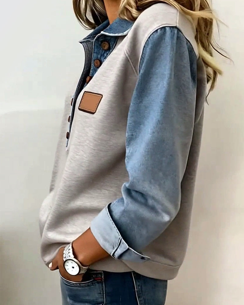 Stilfuld sweatshirt med denim-patchwork og lange ærmer