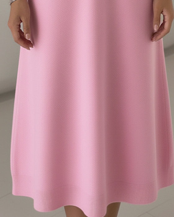 Moderigtig Kjole Med Knapper Og Revers