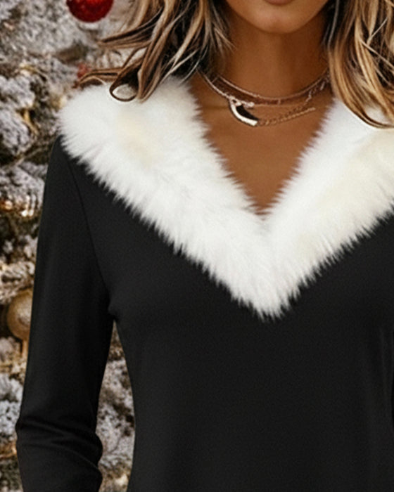 Kjole Med V-Udskæring Og Blød Kontrast