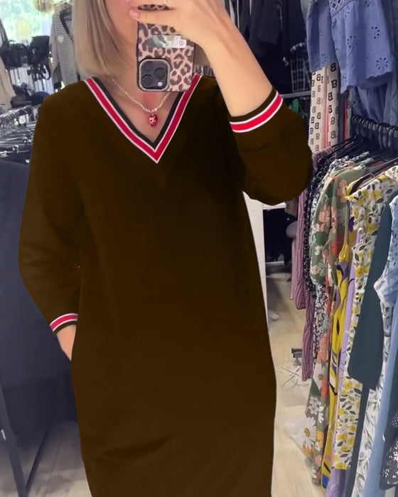 V-halset kjole med lommer