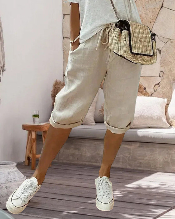 Ensfarvet behagelige bermudashorts med snøre