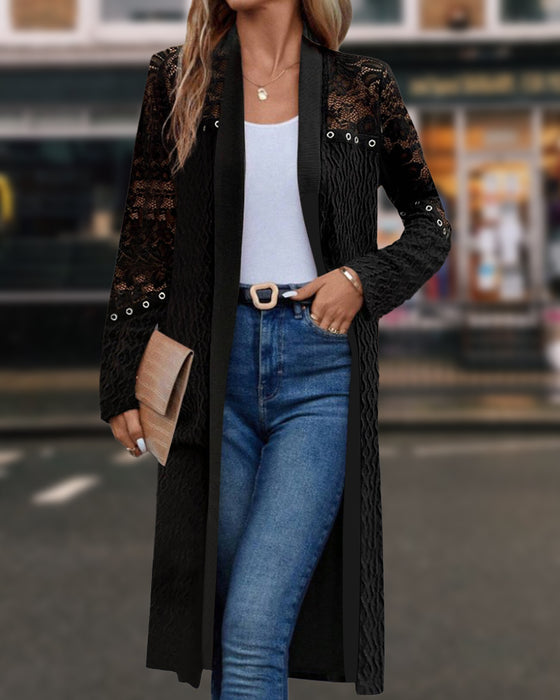 Elegant hulmønstret ensfarvet blondefrakke