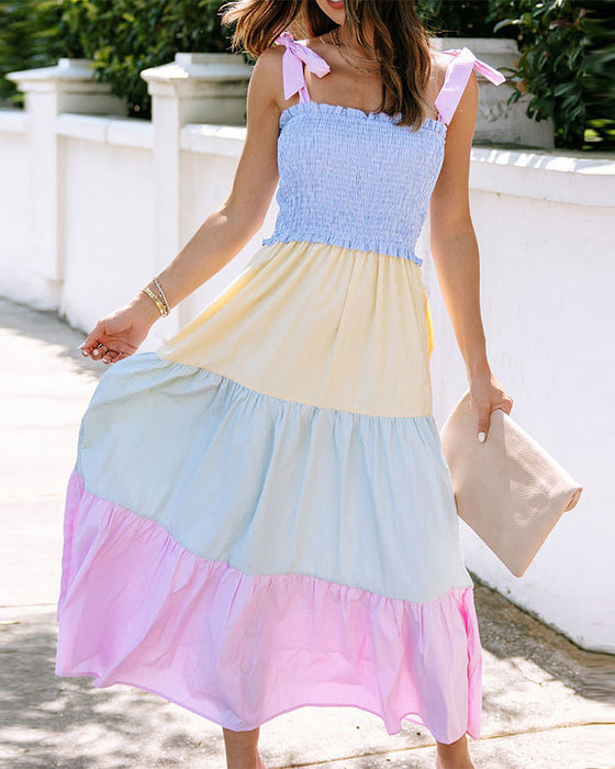 Farveblokmønstret kjole i pastelfarver