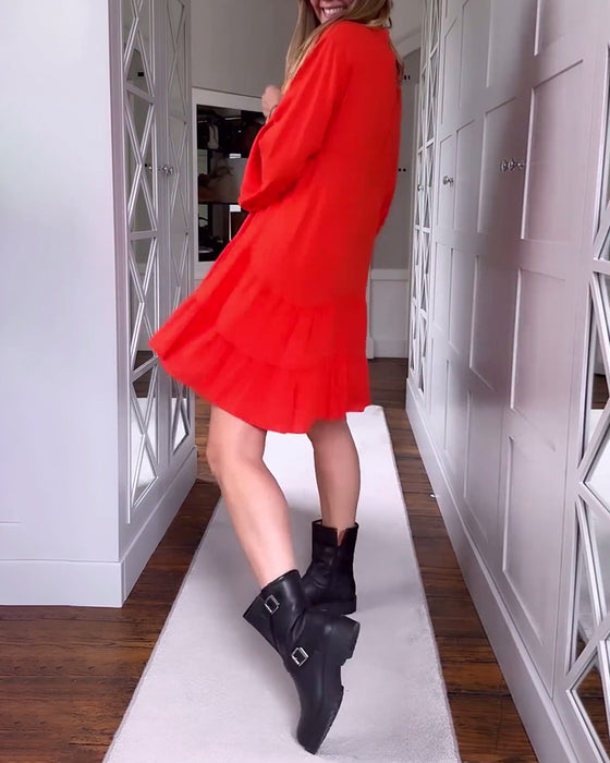 Rød langærmet kjole med knapper