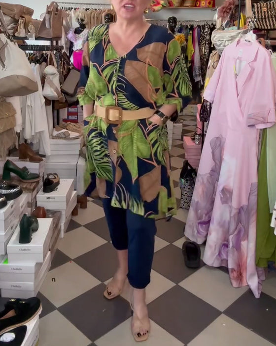 Løs Kjole Med Bladprint Og V-Udskæring