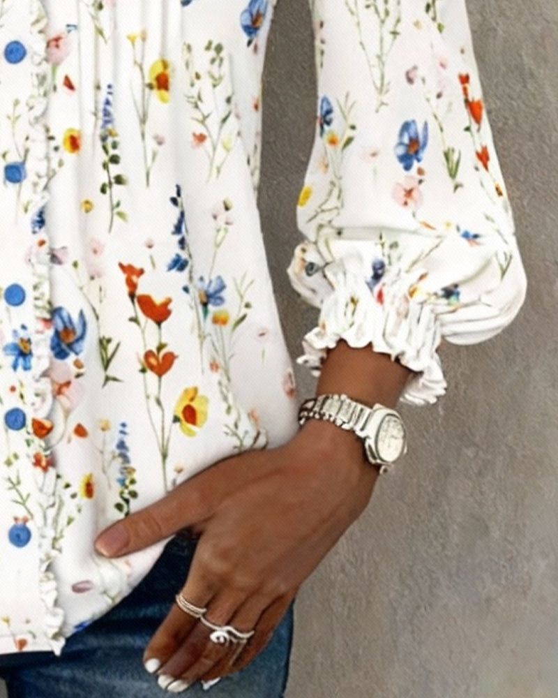 Stilfuld Skjorte Med V-Hals Og Blomstertryk