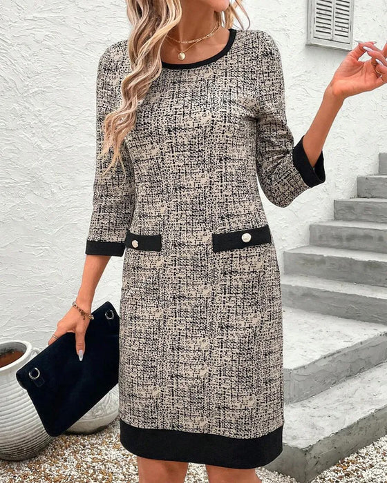 Kjole afslappet rund hals smal knælang