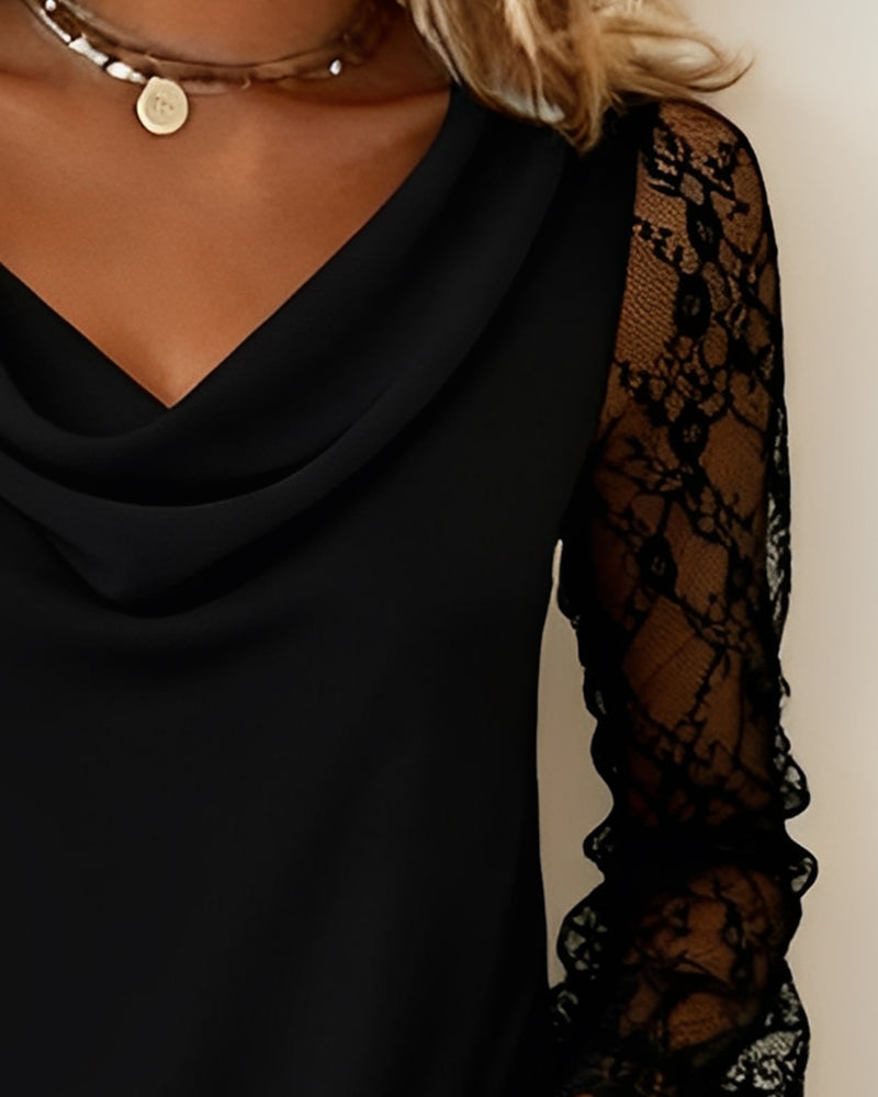 Top Med Draperet Krave Og Patchworkdetaljer